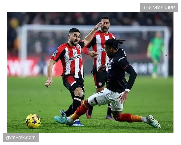 卢顿镇新赛季主场首秀迎战强敌，球队状态成焦点