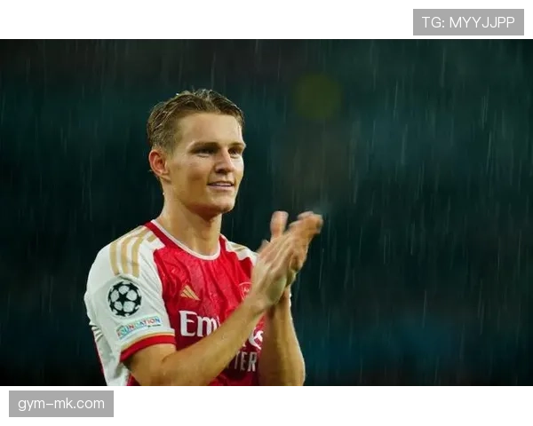 厄德高 vs 德布劳内:进攻型中场的不同答案