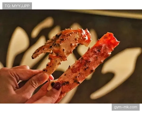 哈登居然在家没穿运动鞋，这明星生活和球场气场一个天一个地？